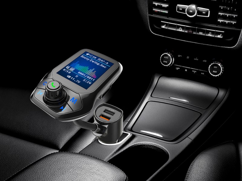 FM radio transmiter za auto