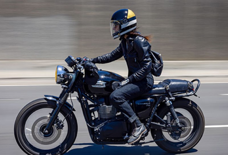 ženske kacige za motor